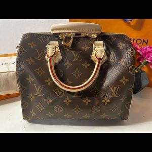 ‼️SOLD‼️Louis Vuitton SPEEDY BANDOULIÈRE 25